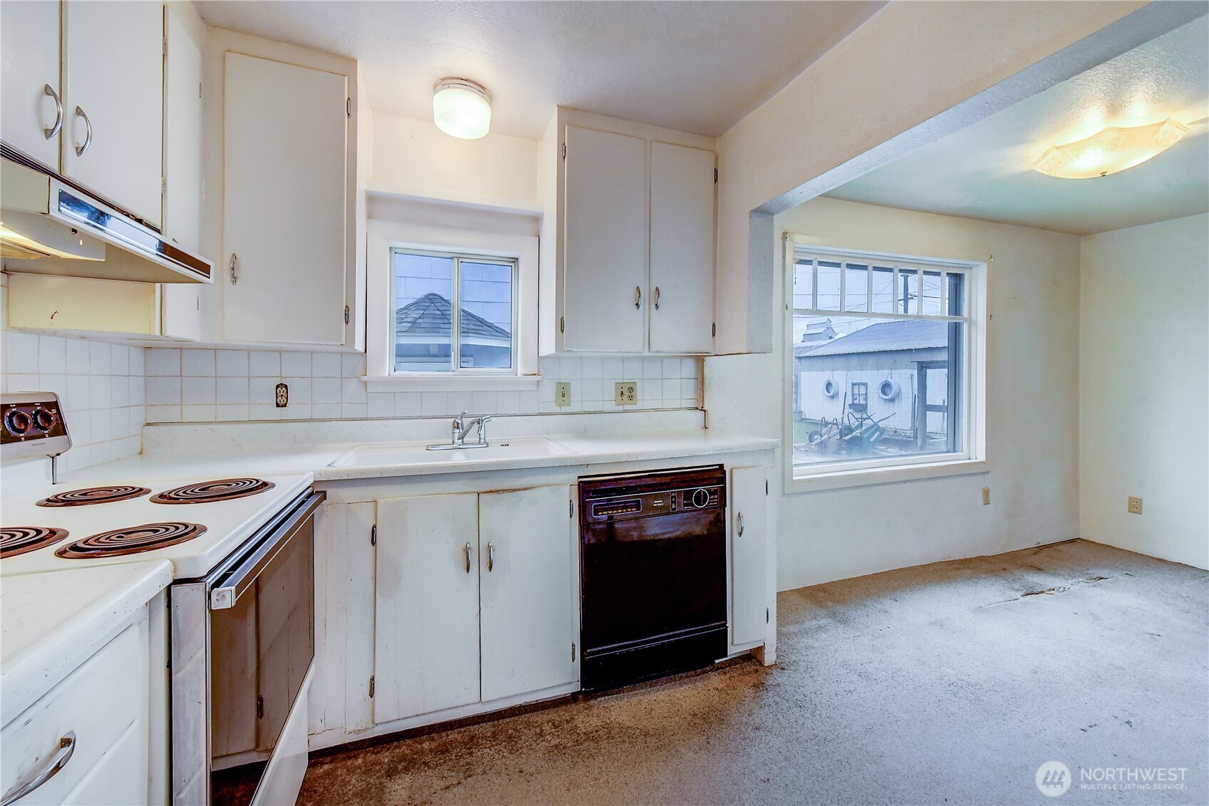 209 SE May Avenue