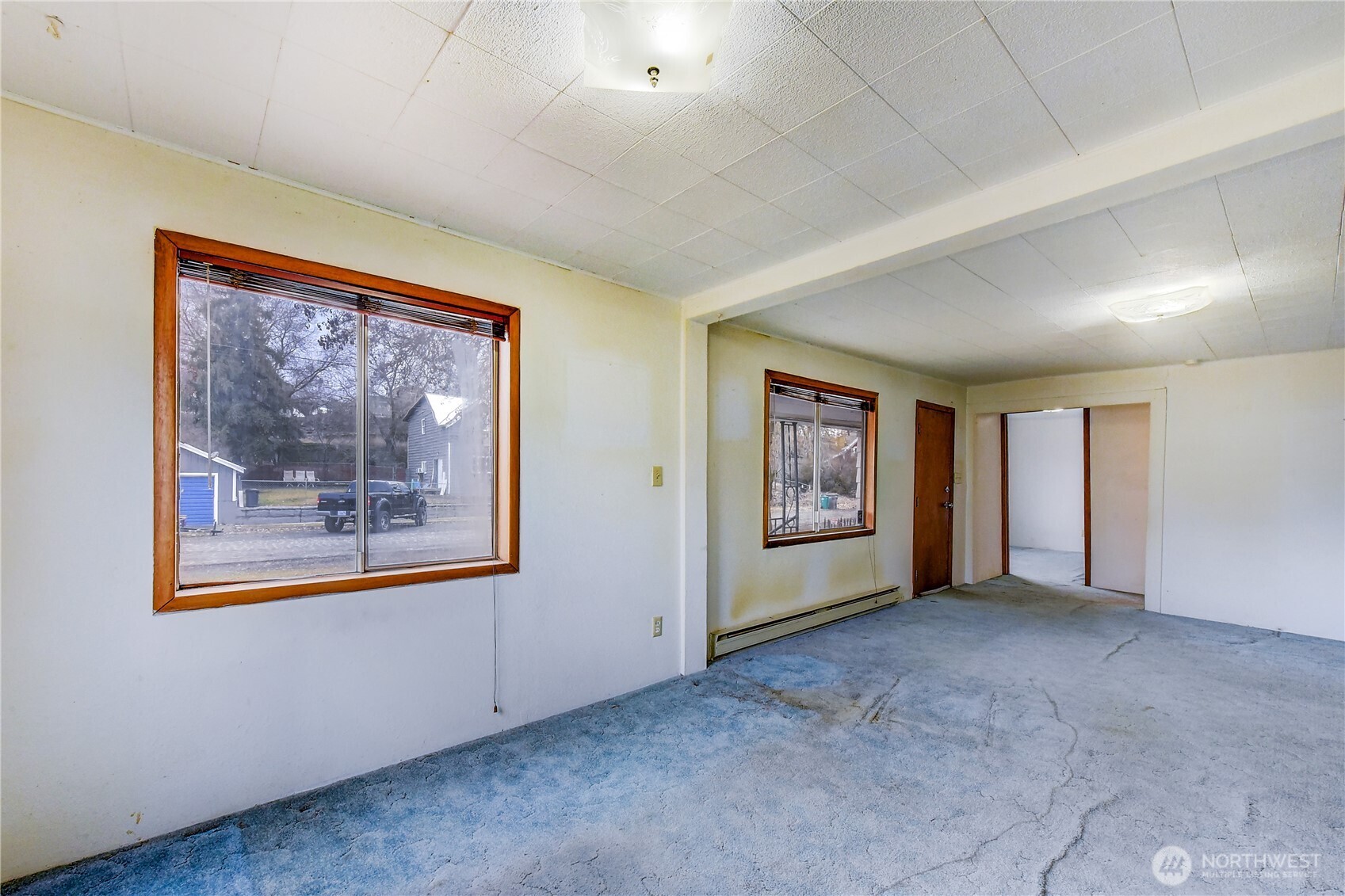 209 SE May Avenue