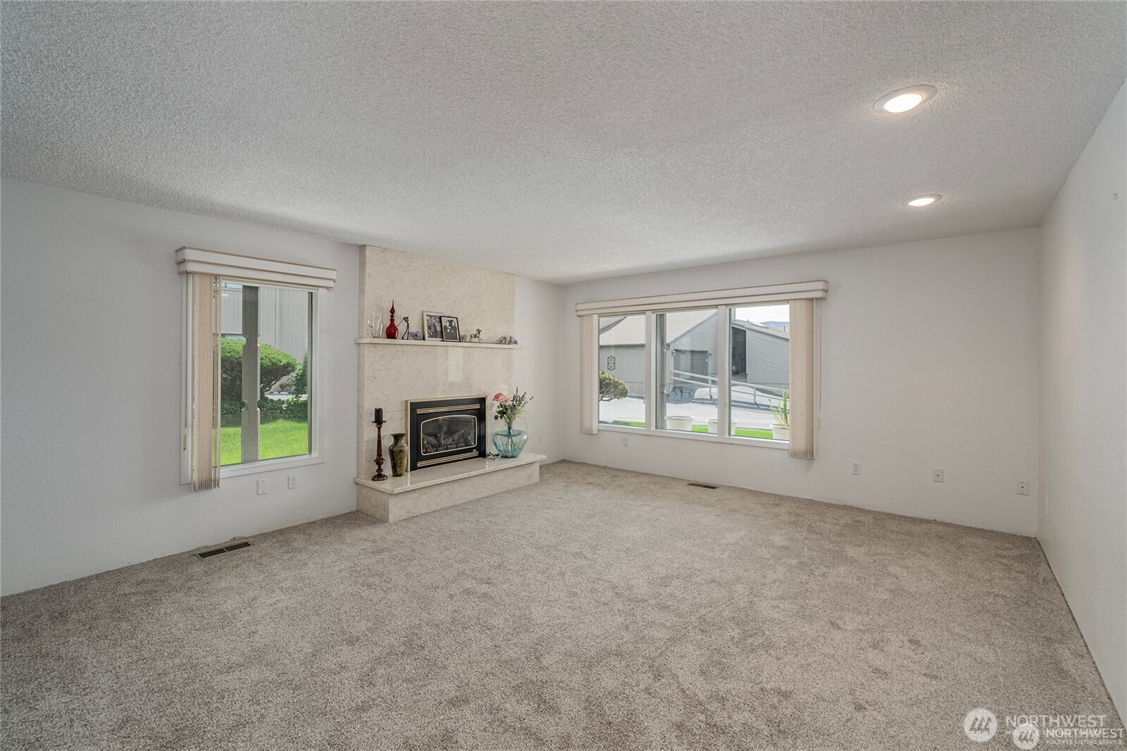 225 19th Street Unit: 31