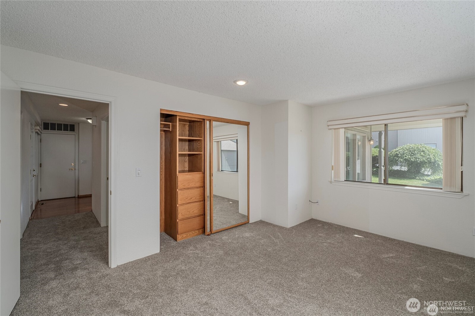 225 19th Street Unit: 31