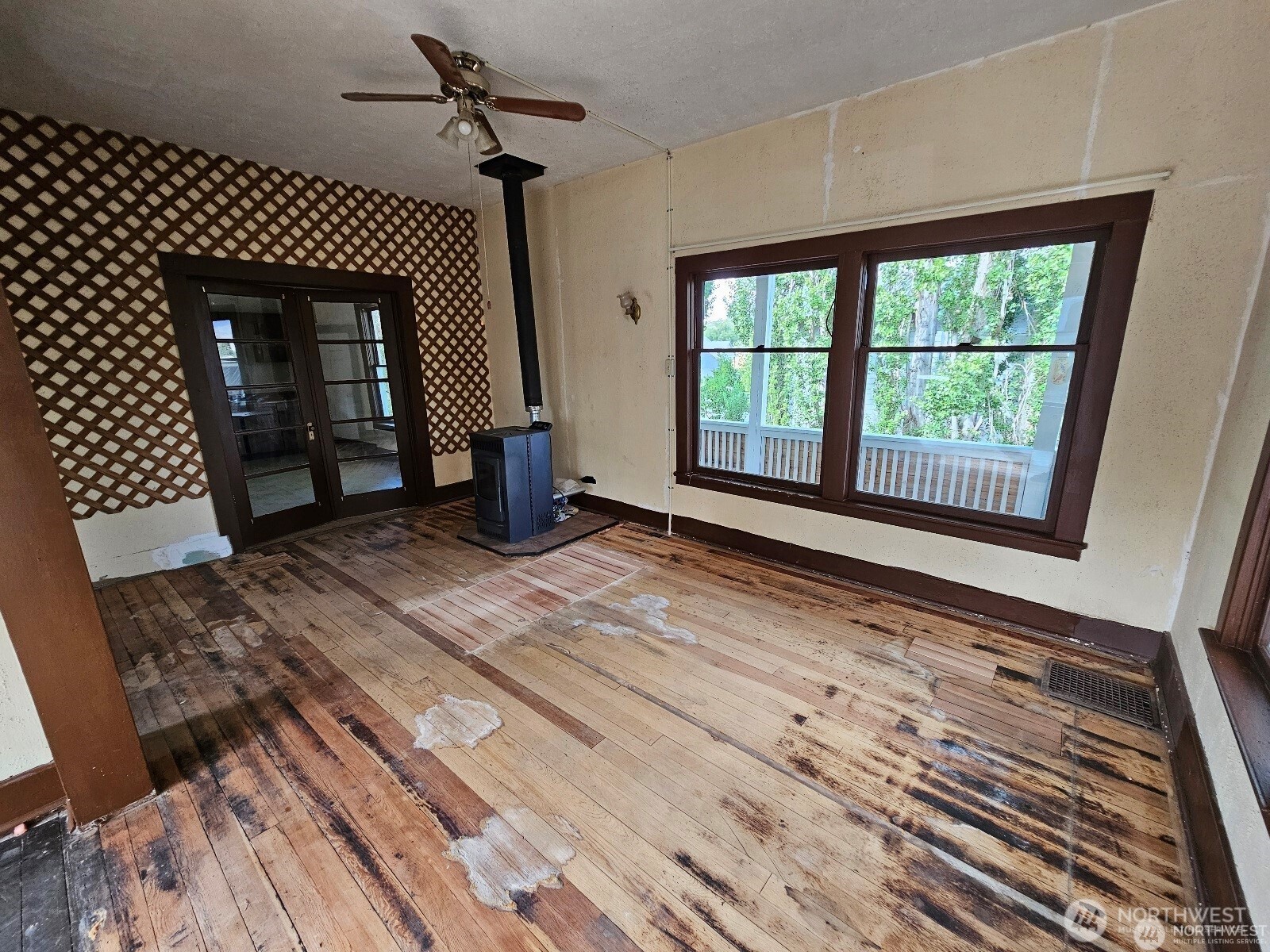 1610 Ironwood Street