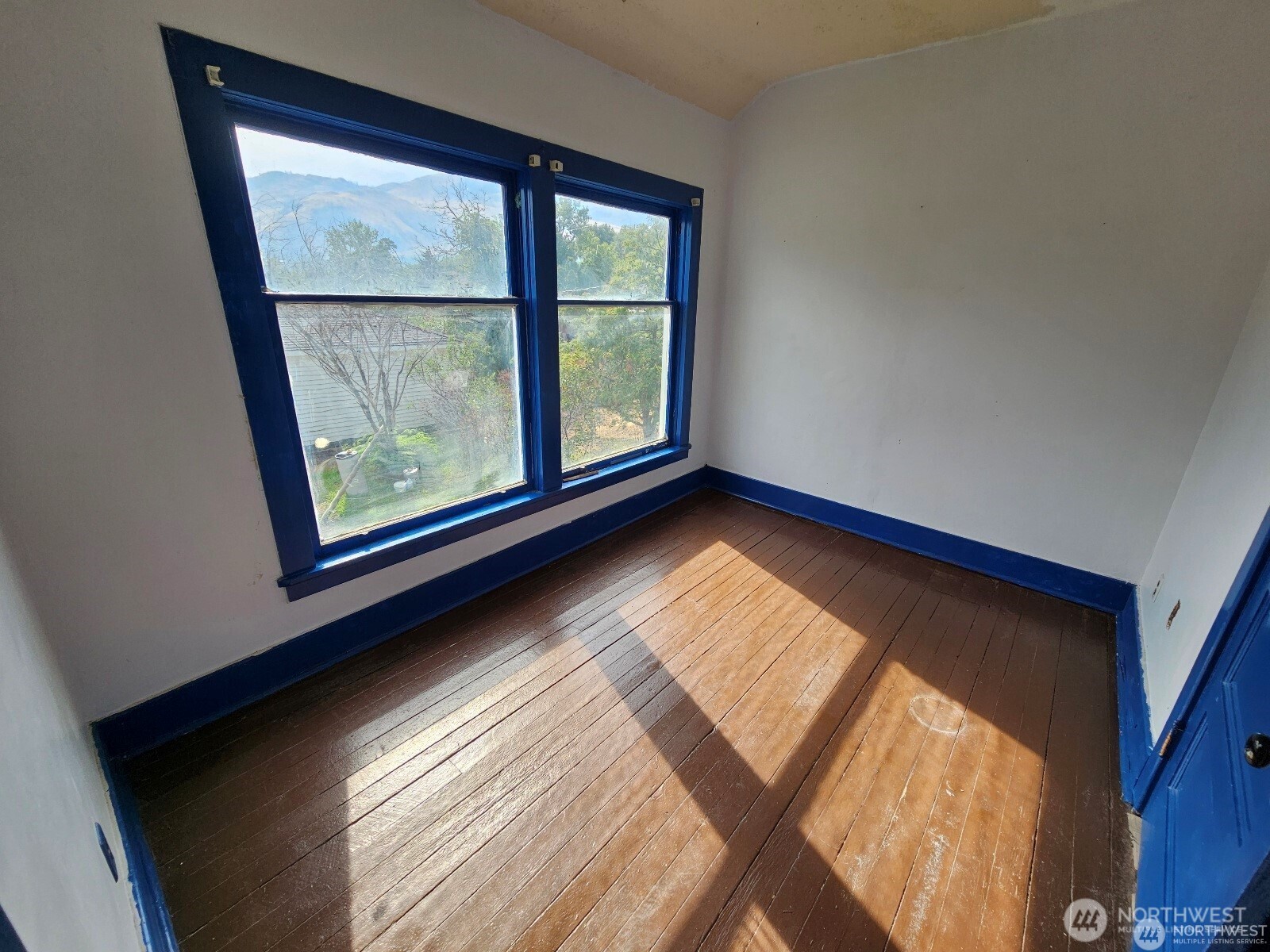 1610 Ironwood Street