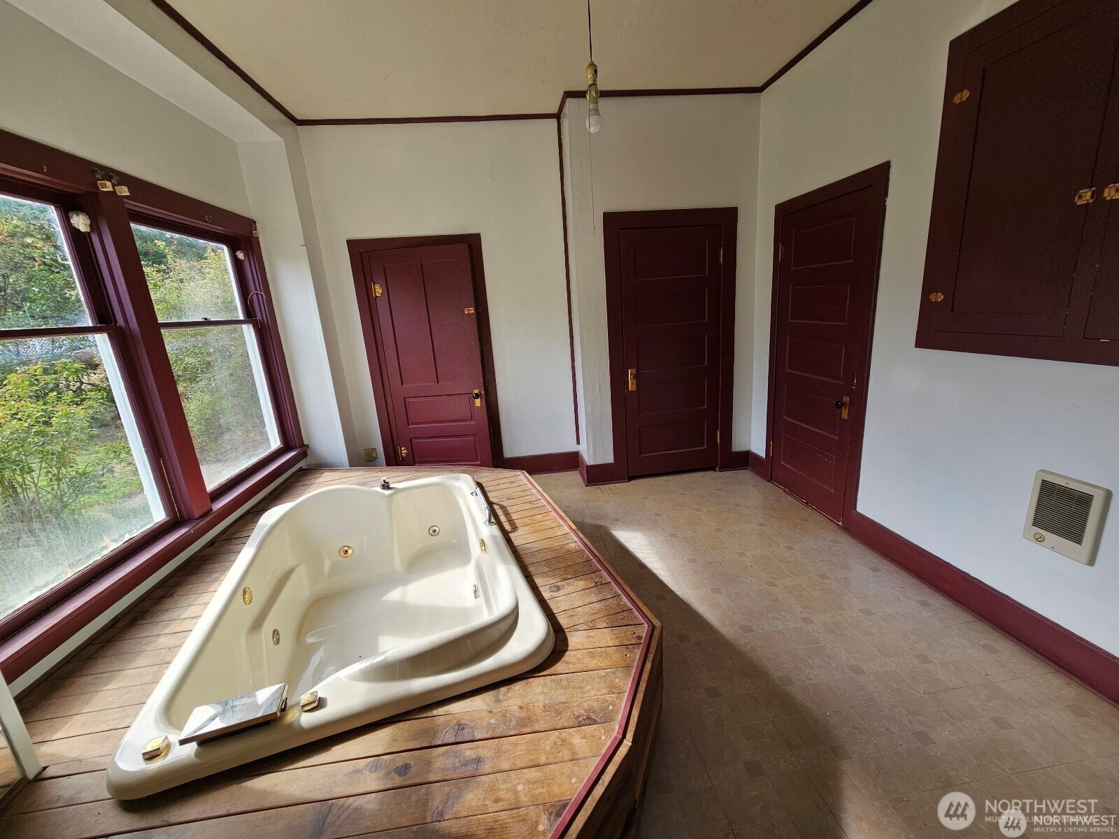 1610 Ironwood Street