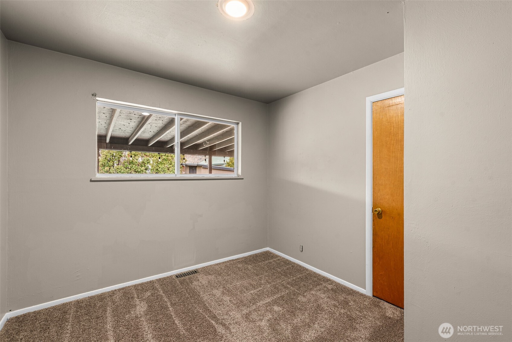 709 Schons Place