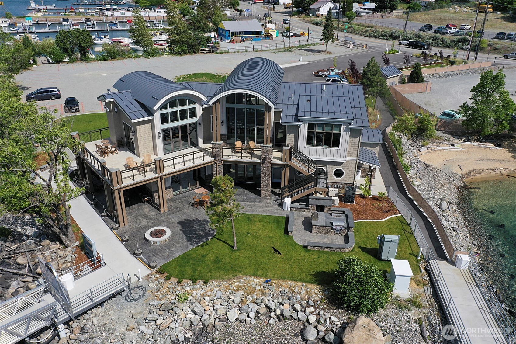 1350 W Woodin Ave Unit: C22