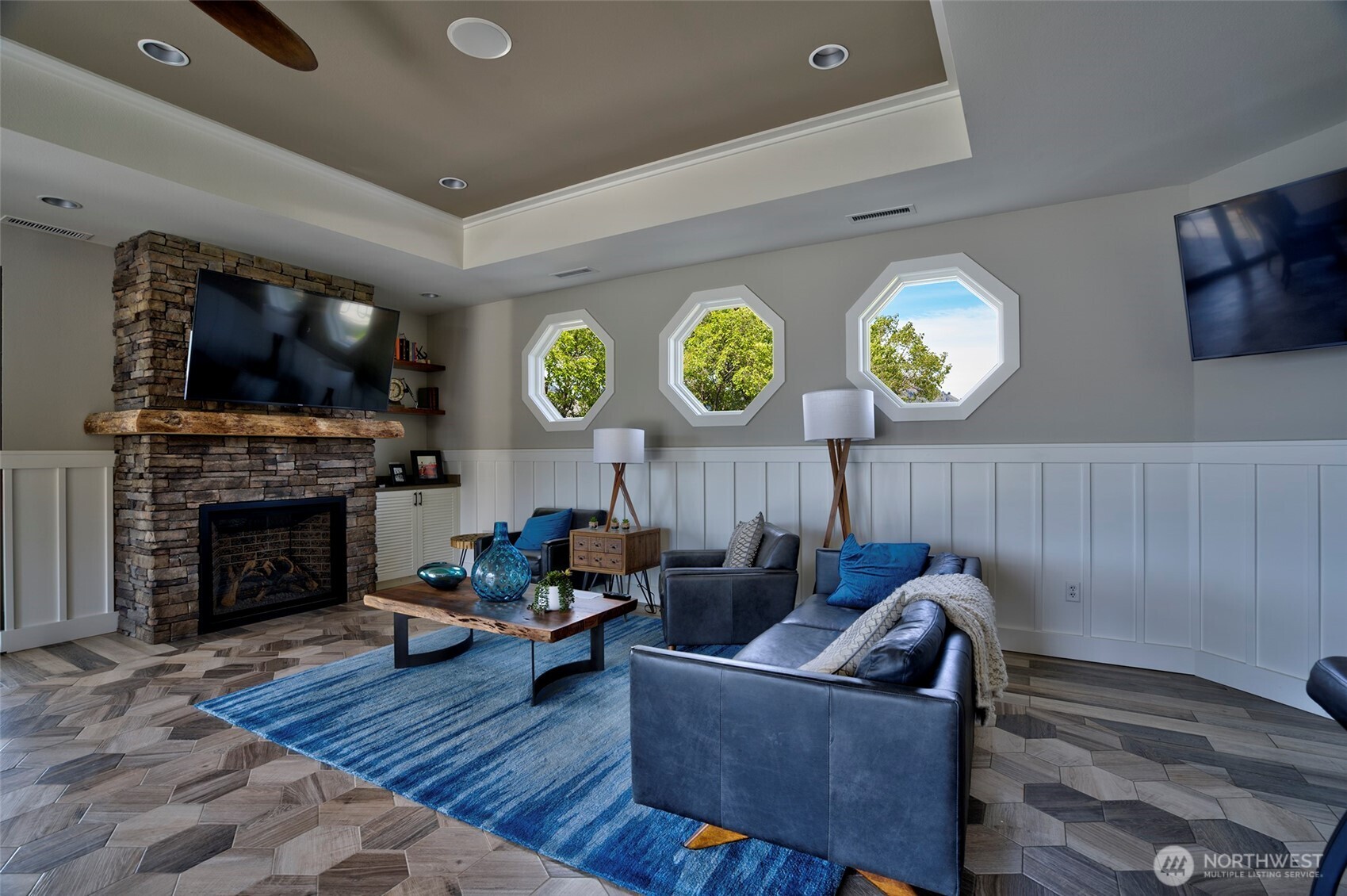 1350 W Woodin Ave Unit: C22