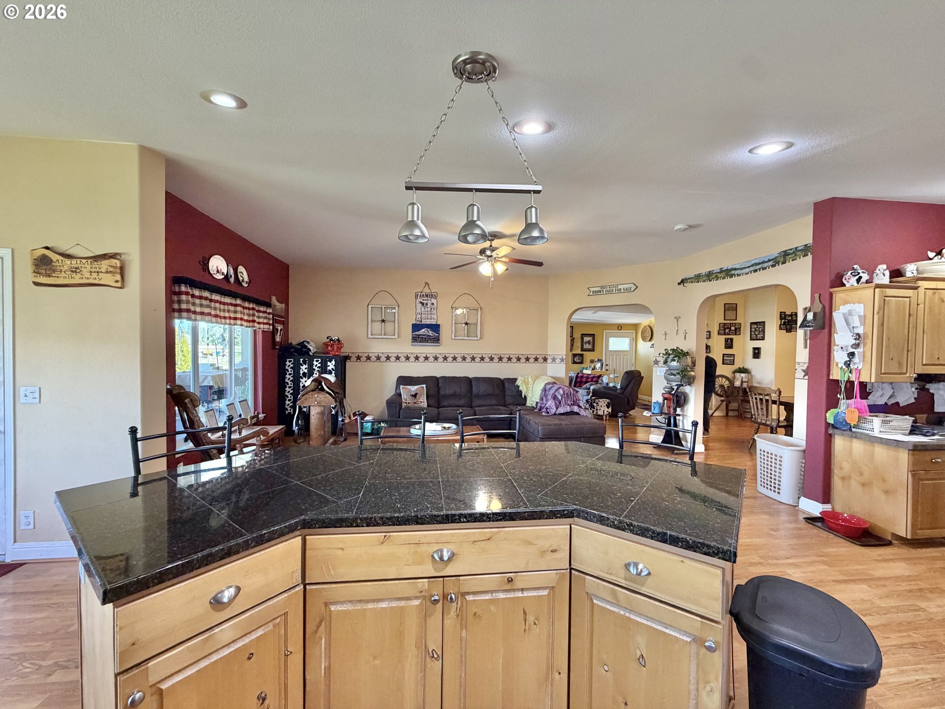 1782 BZ Glenwood HWY