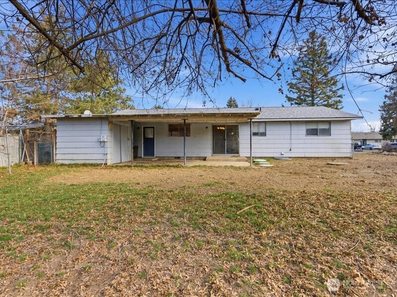 702 West Ridge Drive
