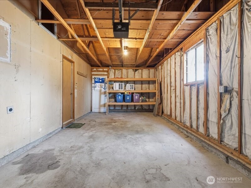 702 West Ridge Drive