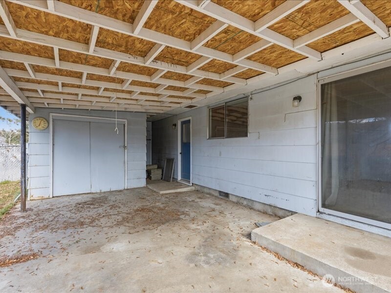 702 West Ridge Drive