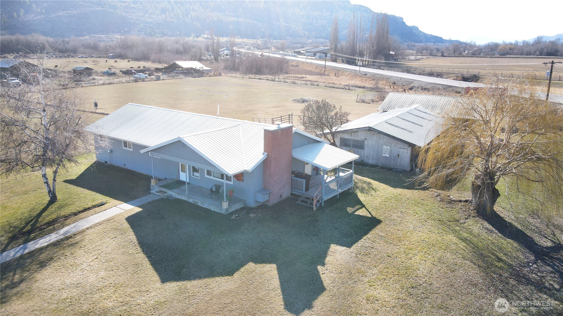 6 Jennings Loop Road