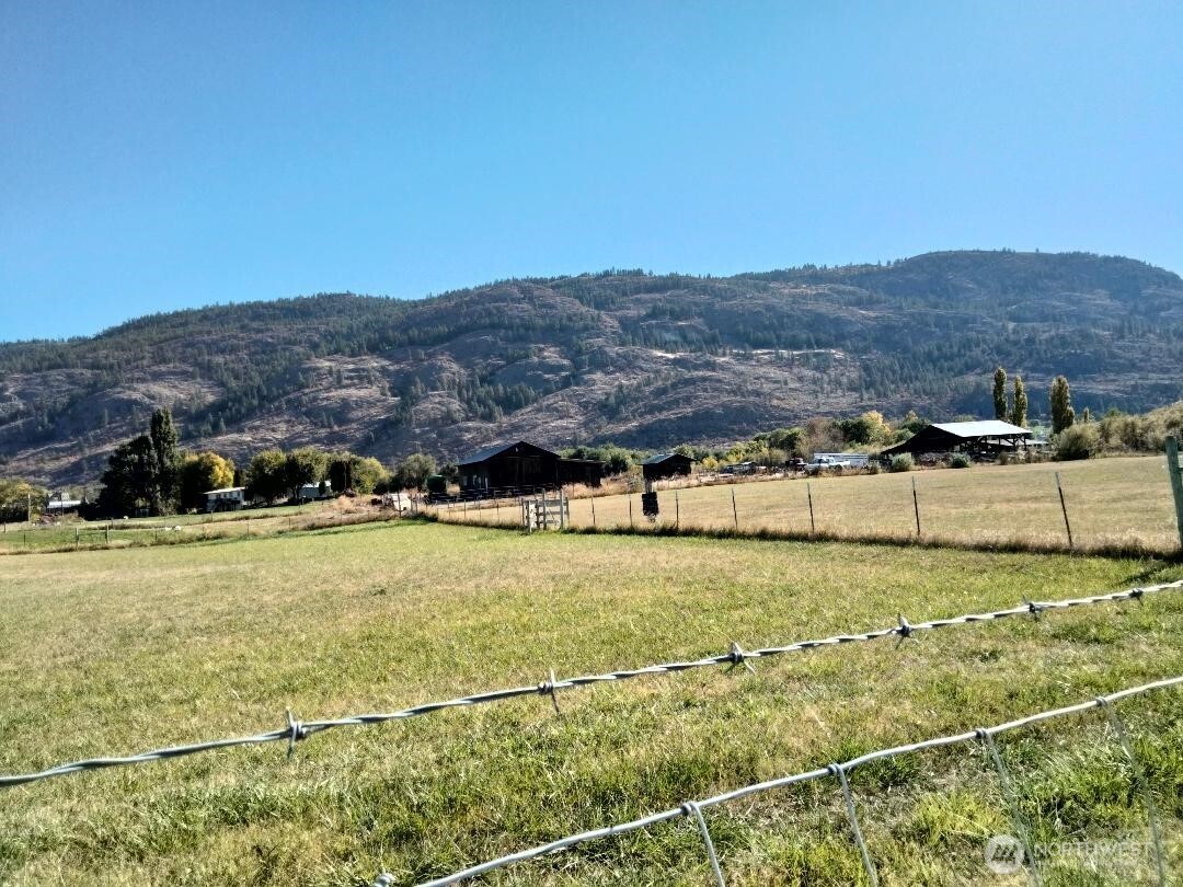 6 Jennings Loop Road