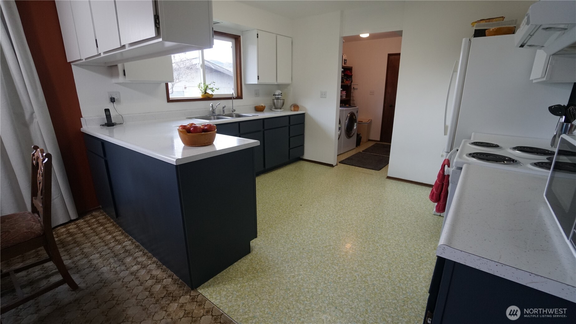 6 Jennings Loop Road