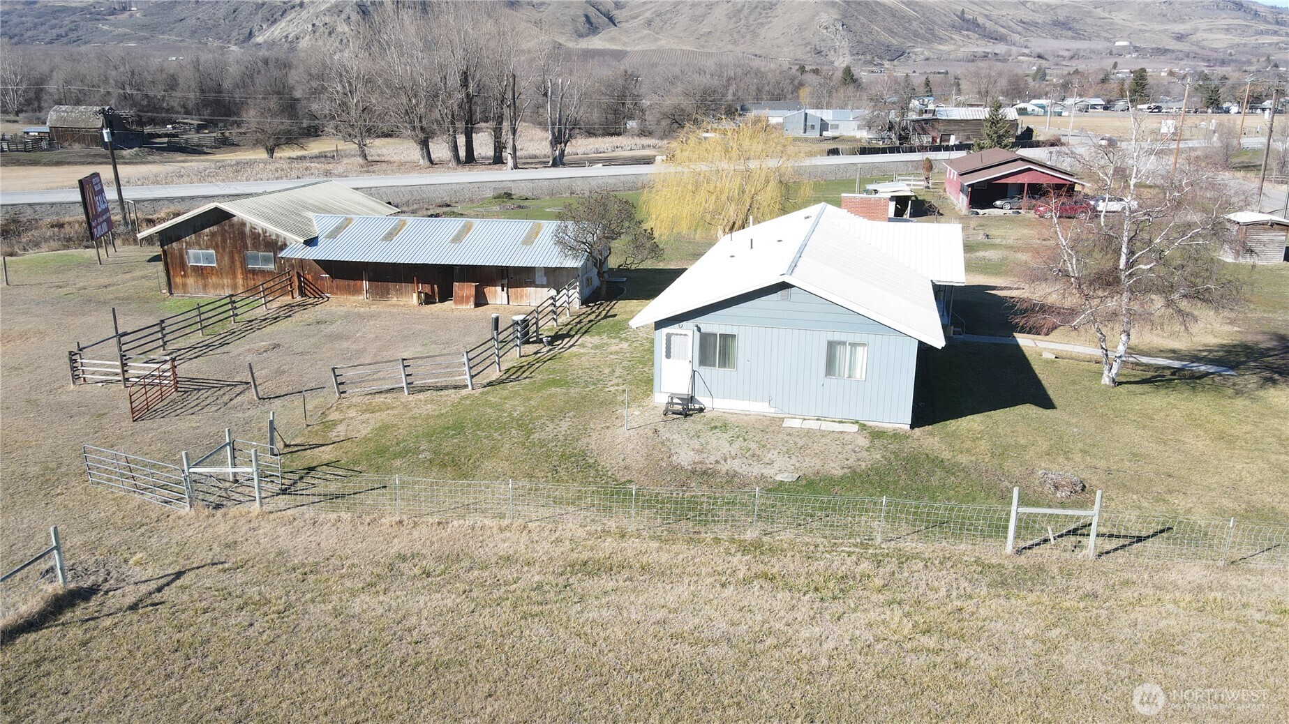 6 Jennings Loop Road