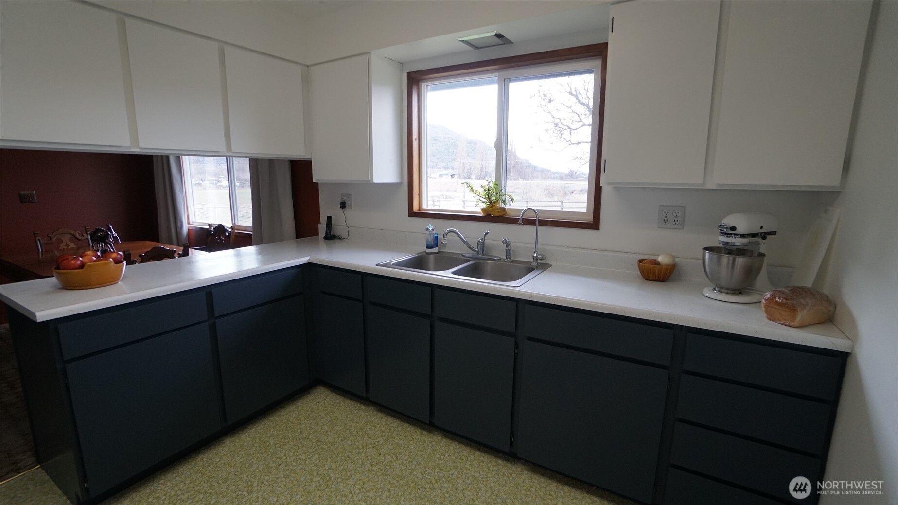 6 Jennings Loop Road