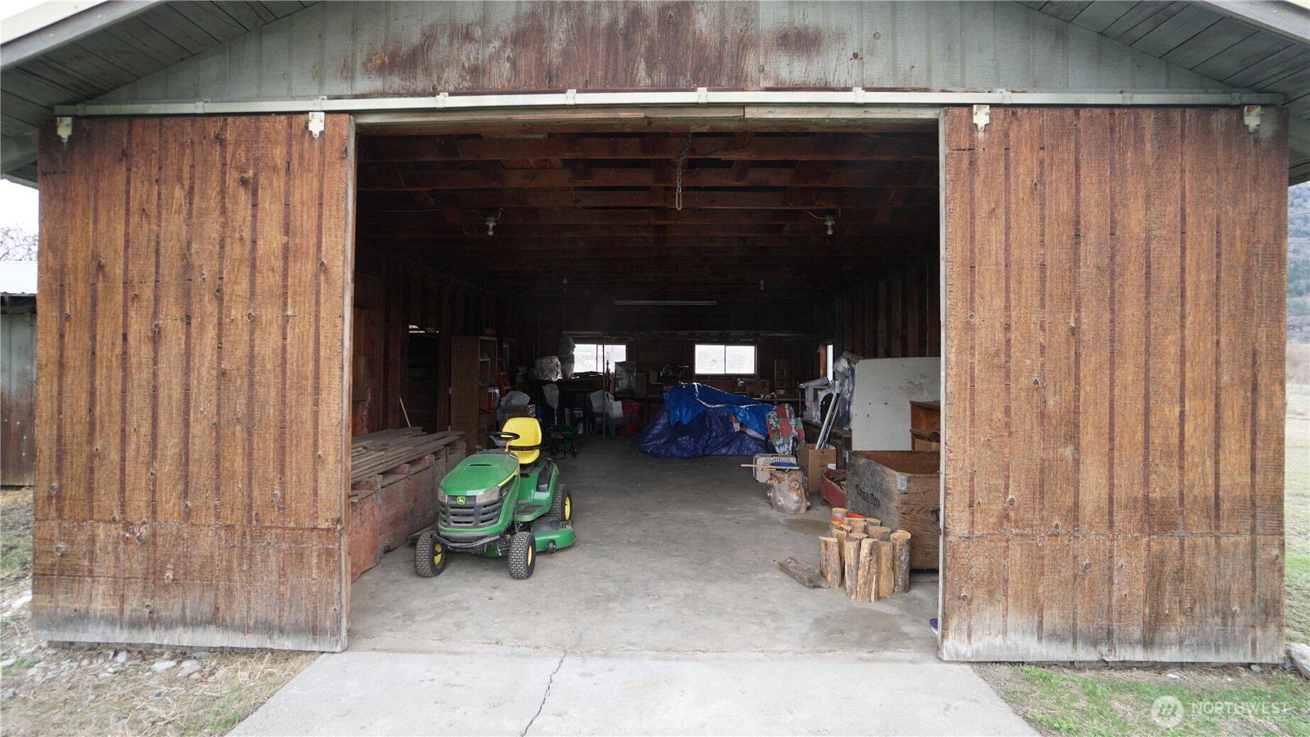 6 Jennings Loop Road