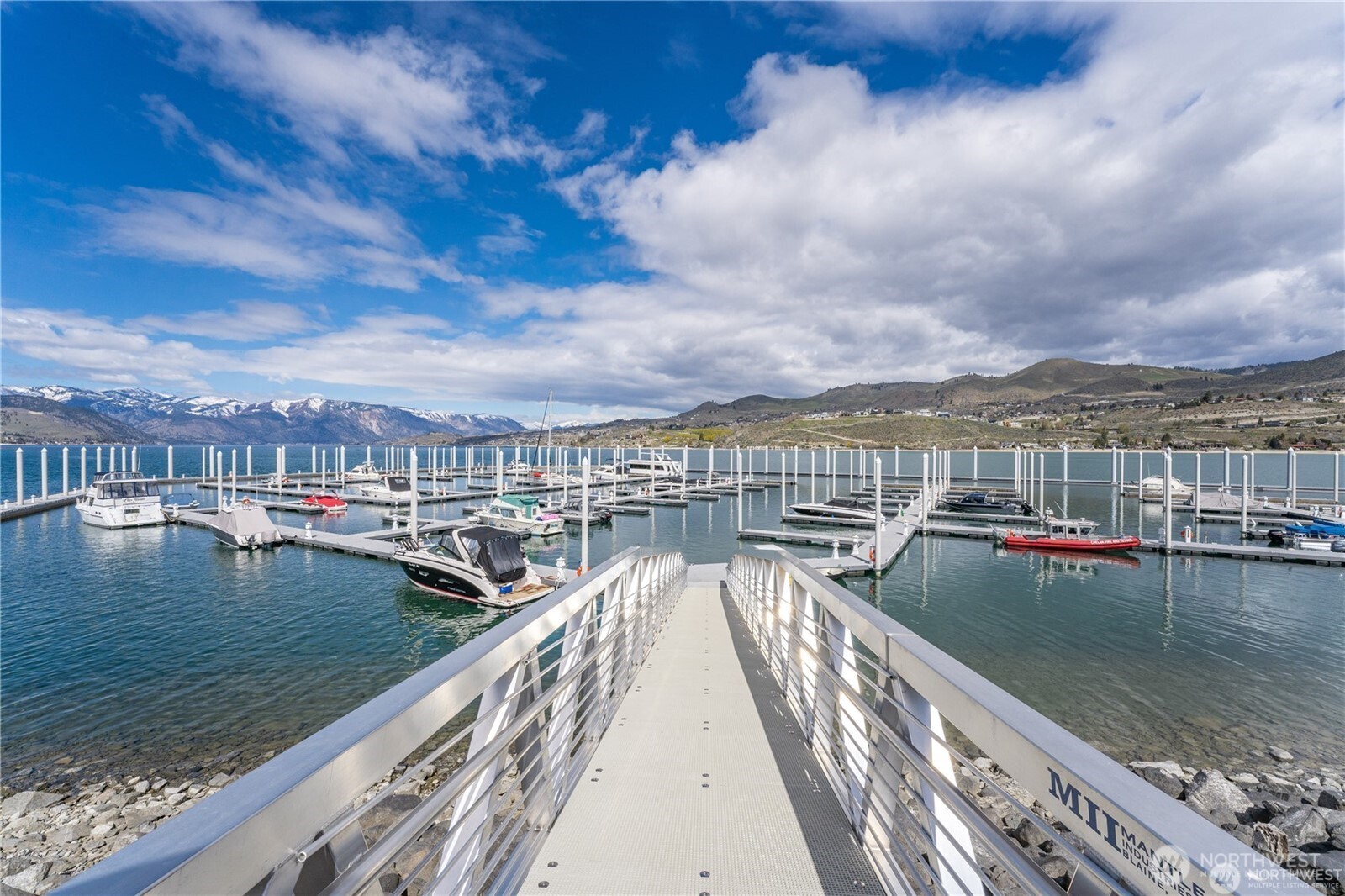 1350 W Woodin Avenue Unit: C24