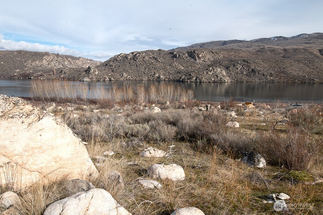 0 NNA Lot 1 Lazy Lightning LP