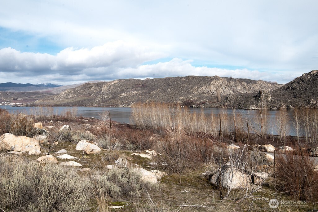 0 NNA Lot 1 Lazy Lightning LP