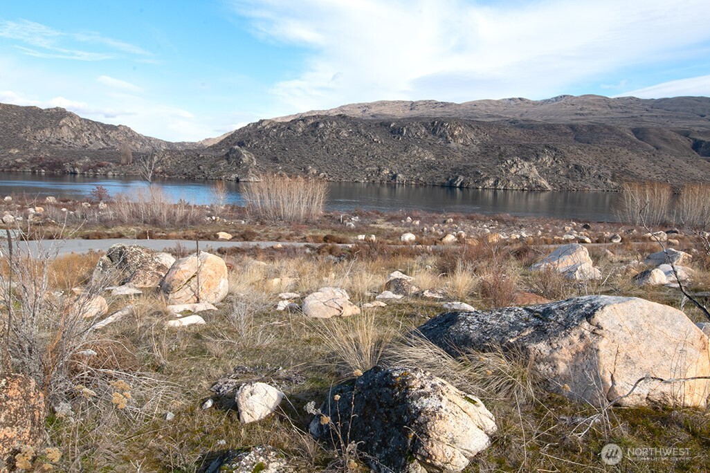 0 NNA Lot 4 Lazy Lightning Long Plat