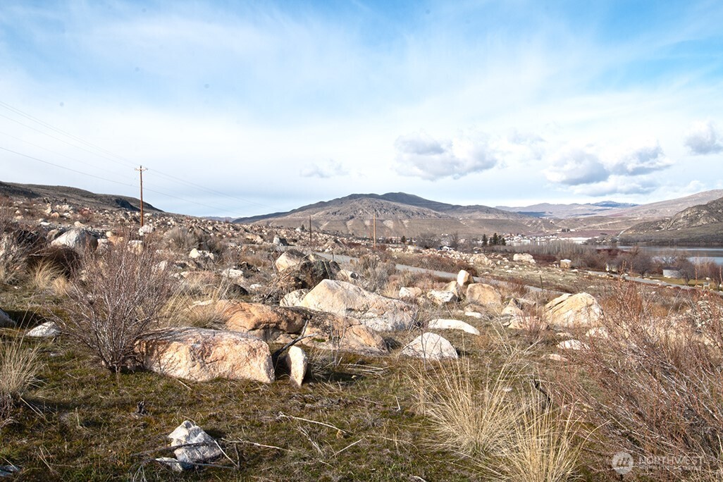 0 NNA Lot 4 Lazy Lightning Long Plat