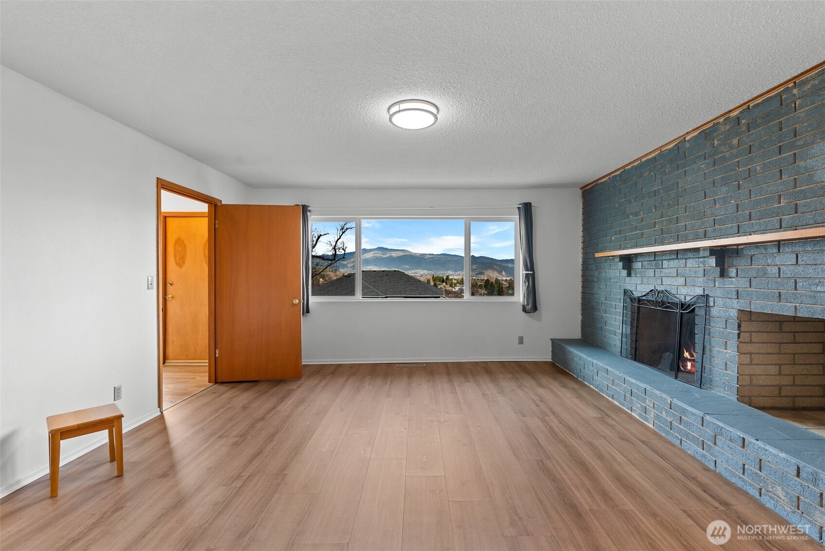 1117 Appleland Drive