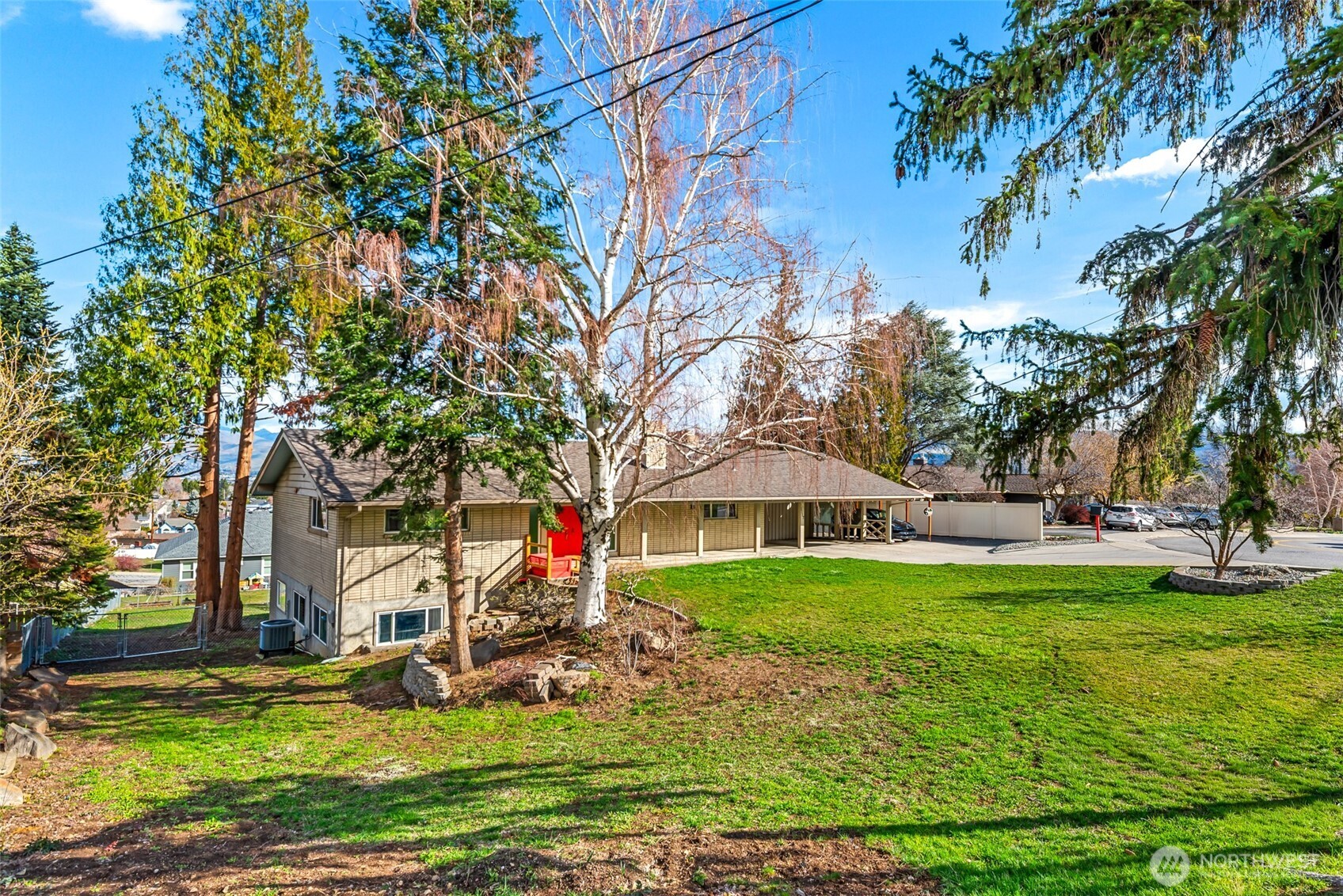 1117 Appleland Drive