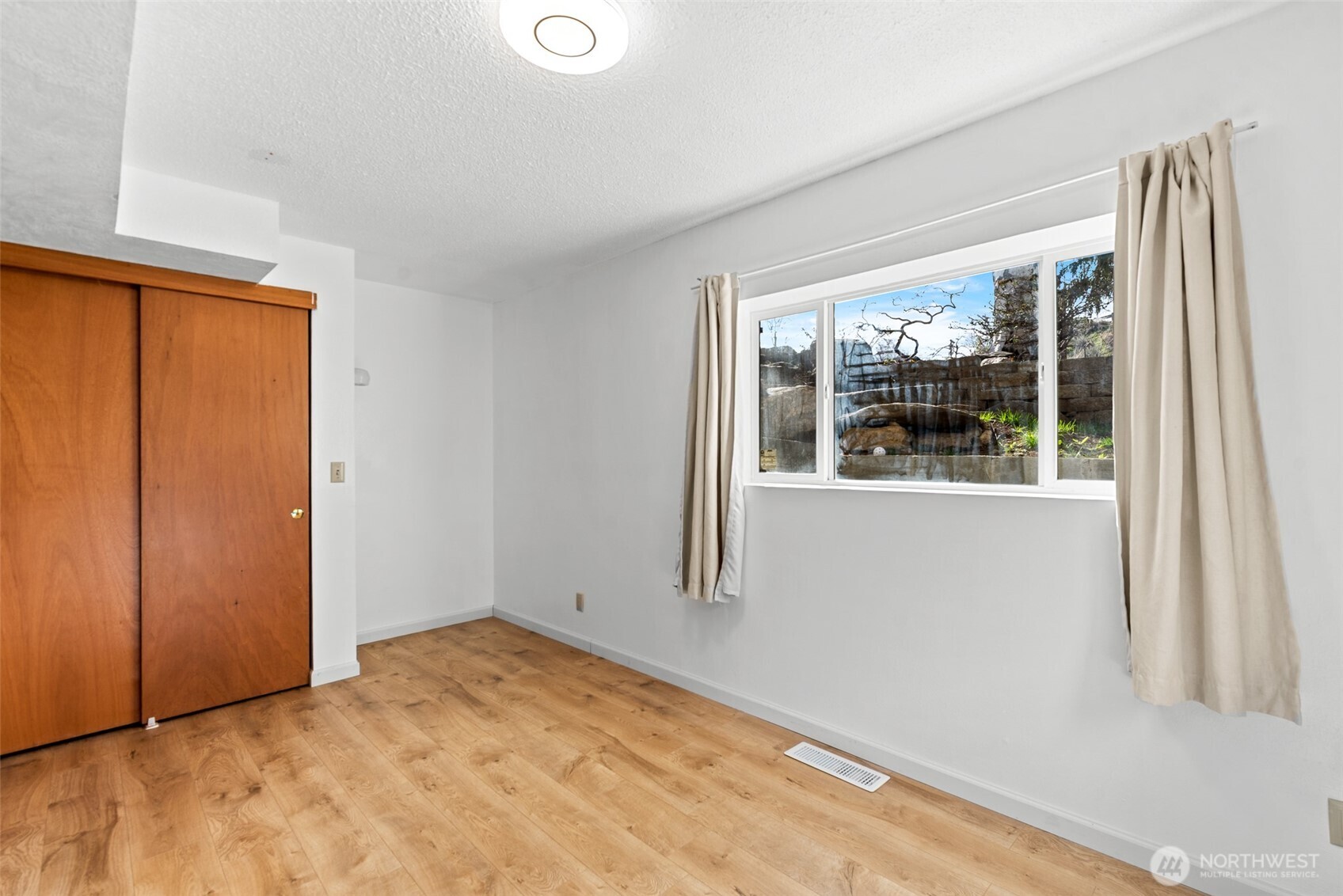 1117 Appleland Drive