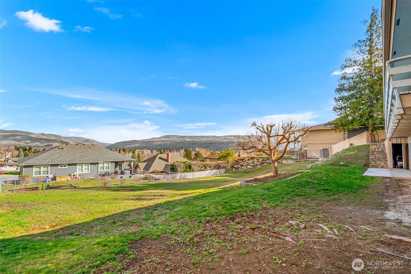 1117 Appleland Drive