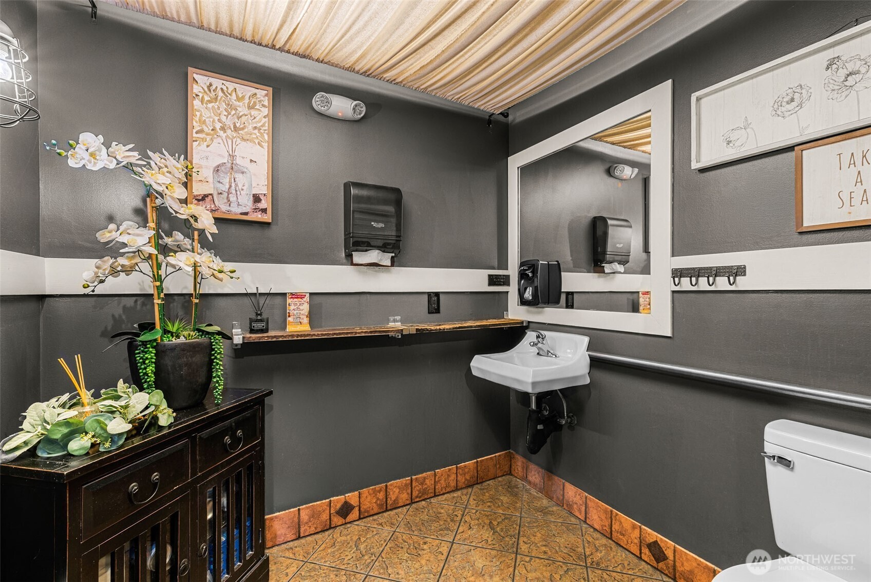 212 Fifth Street Unit: A