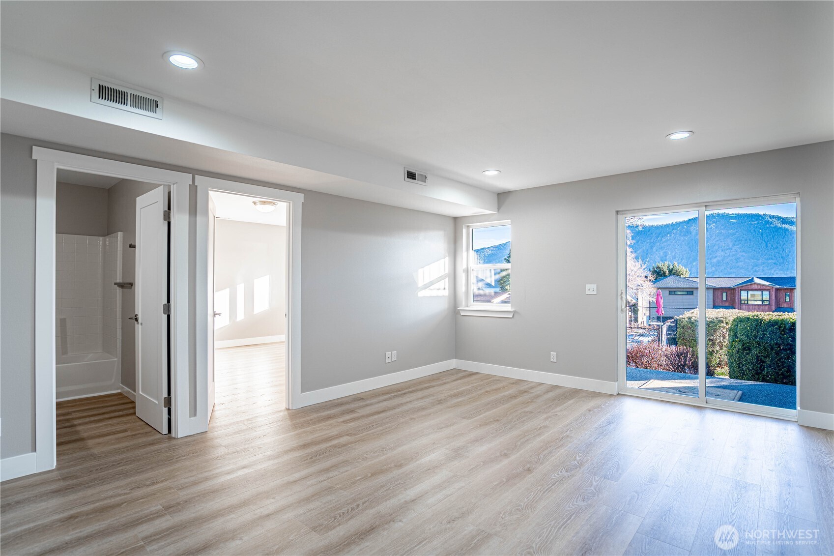 744 Wapato Way Unit: #B