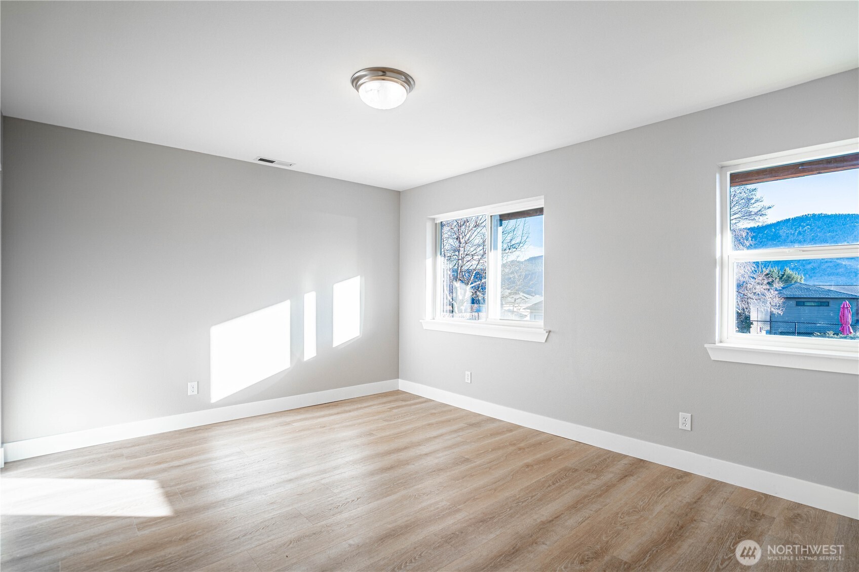 744 Wapato Way Unit: #B