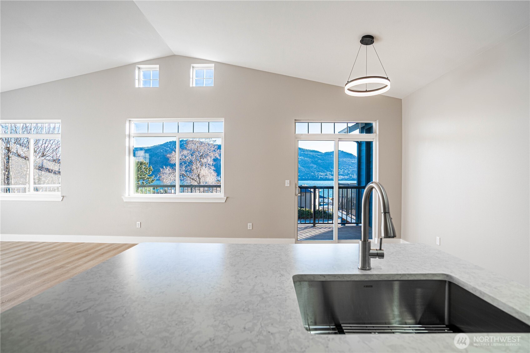 744 Wapato Way Unit: #B