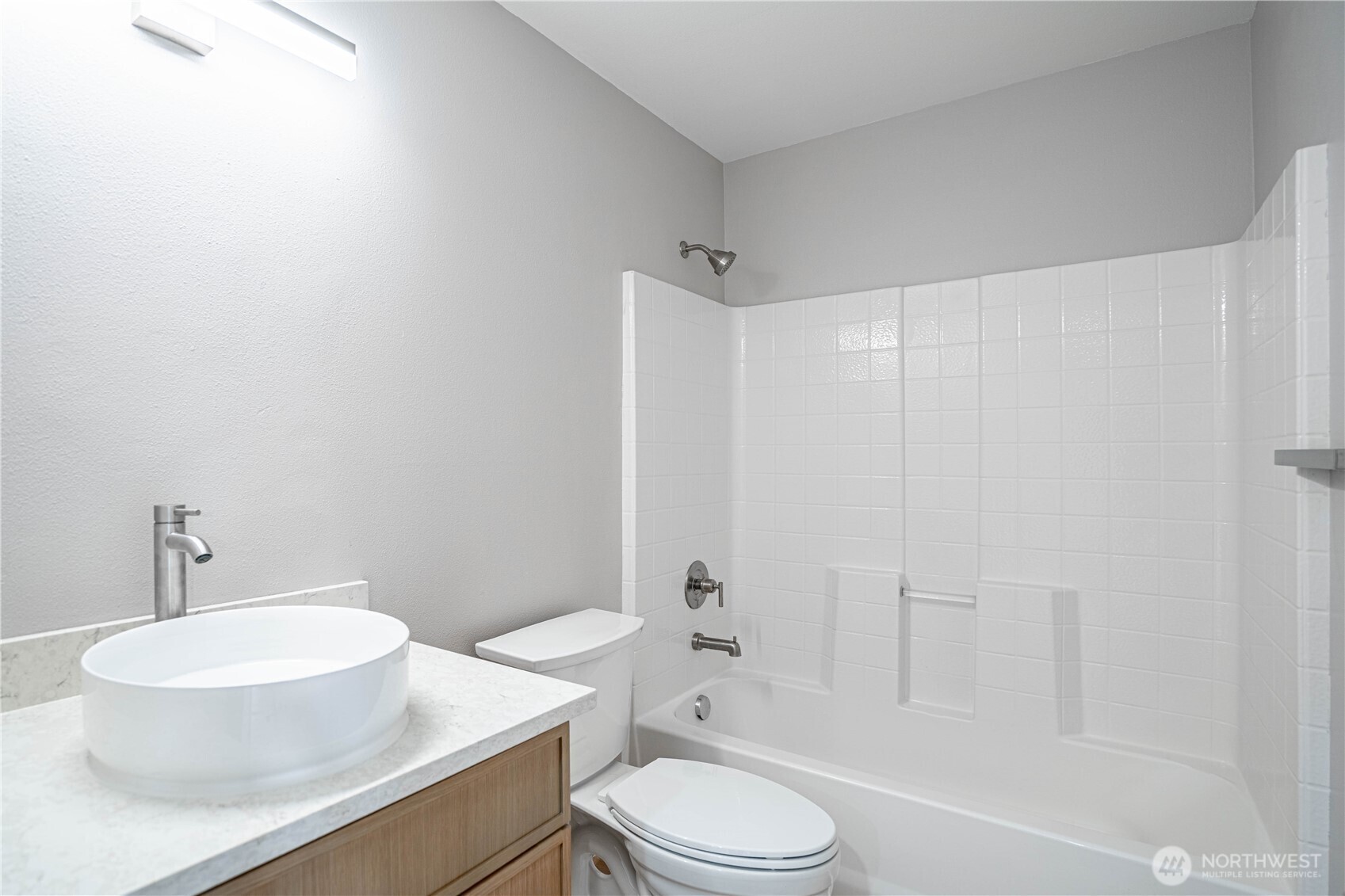 744 Wapato Way Unit: #B