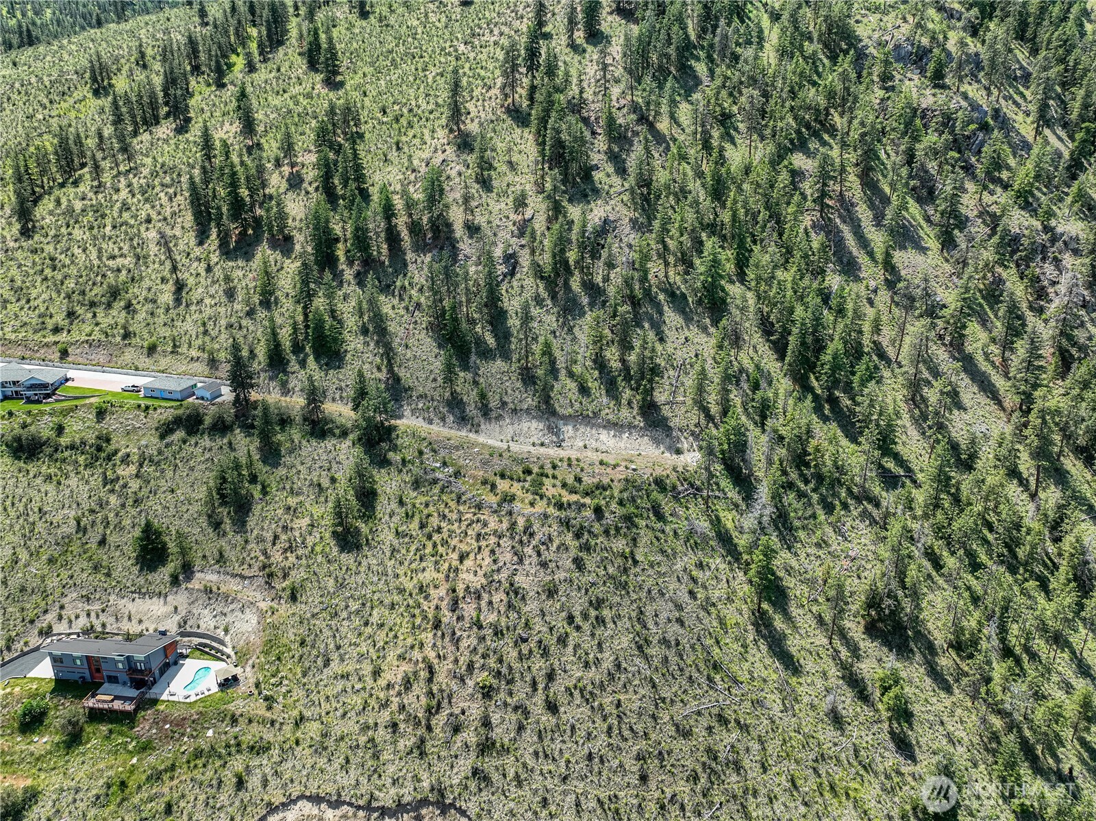 4620 South Lakeshore Rd.