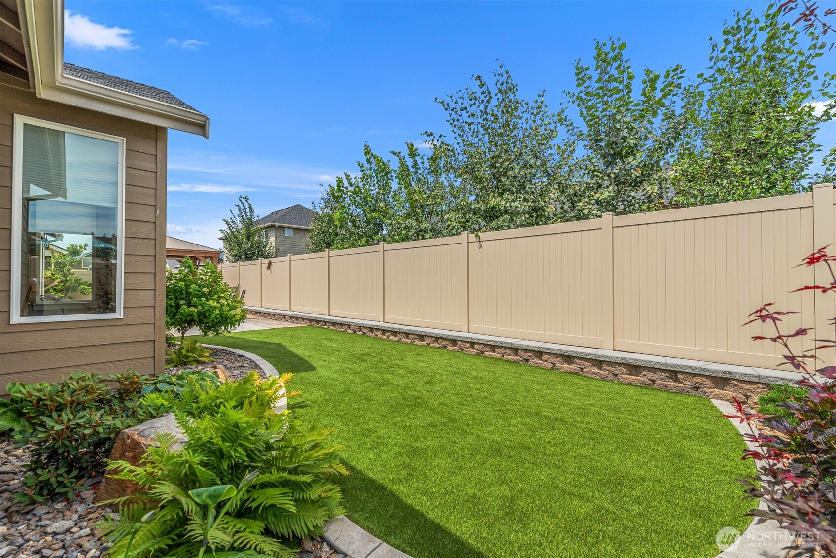 1747 S Blanchard Loop