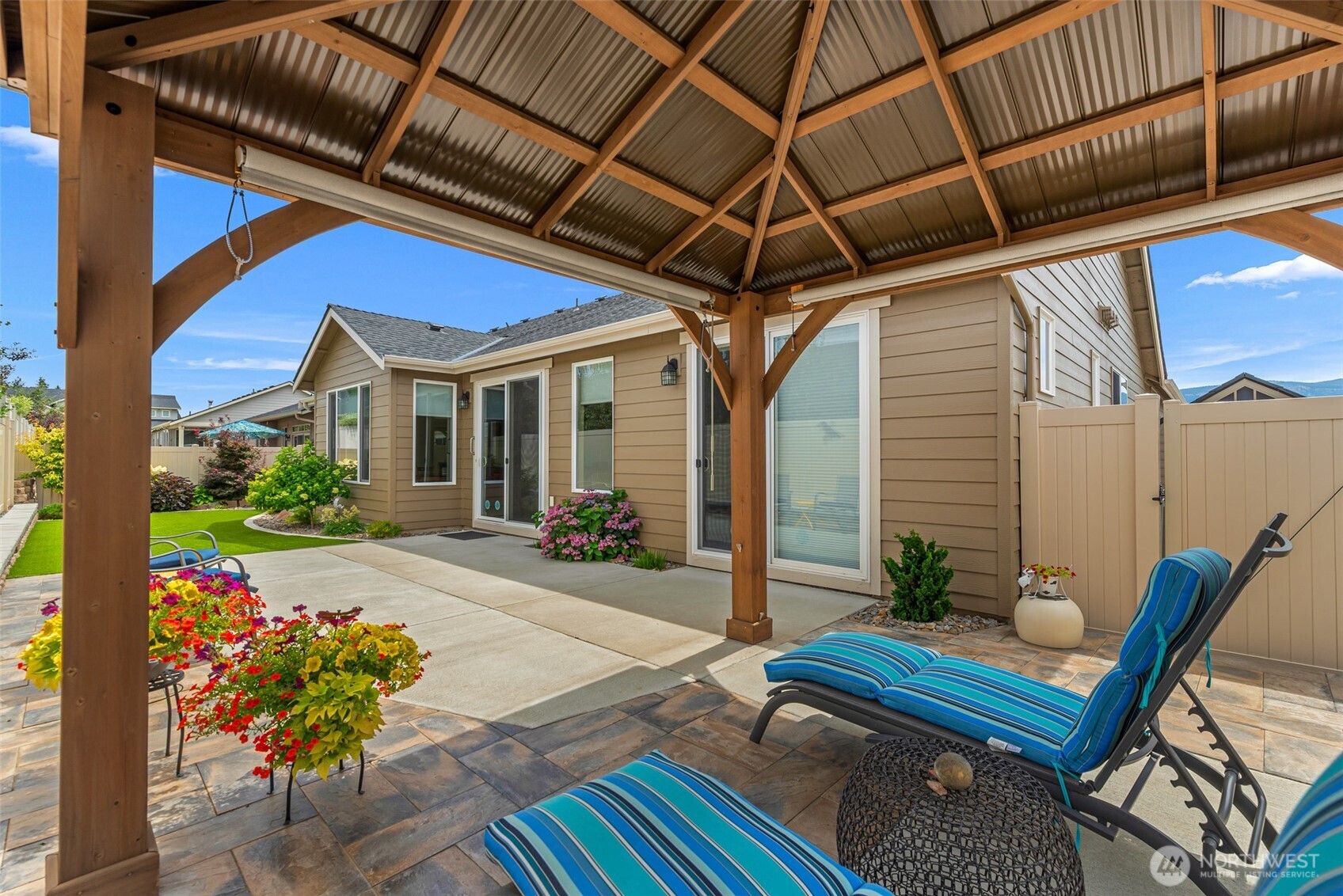 1747 S Blanchard Loop