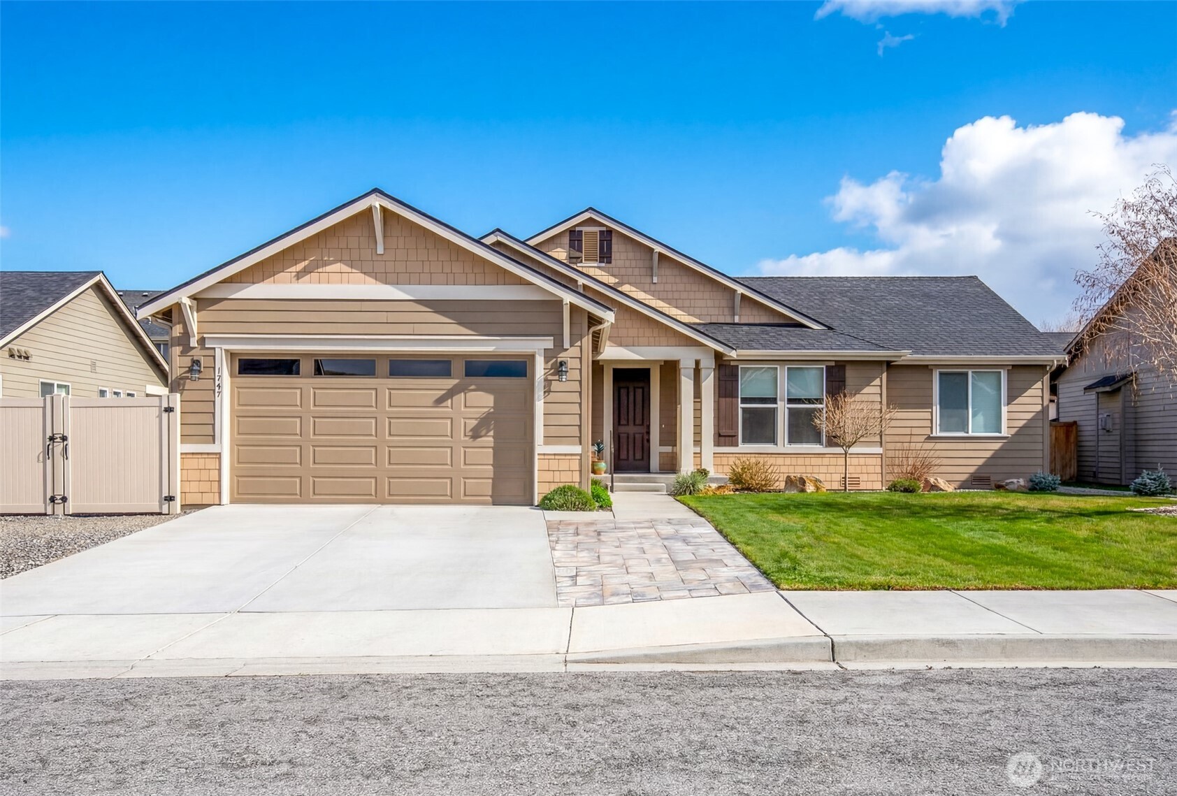 1747 S Blanchard Loop