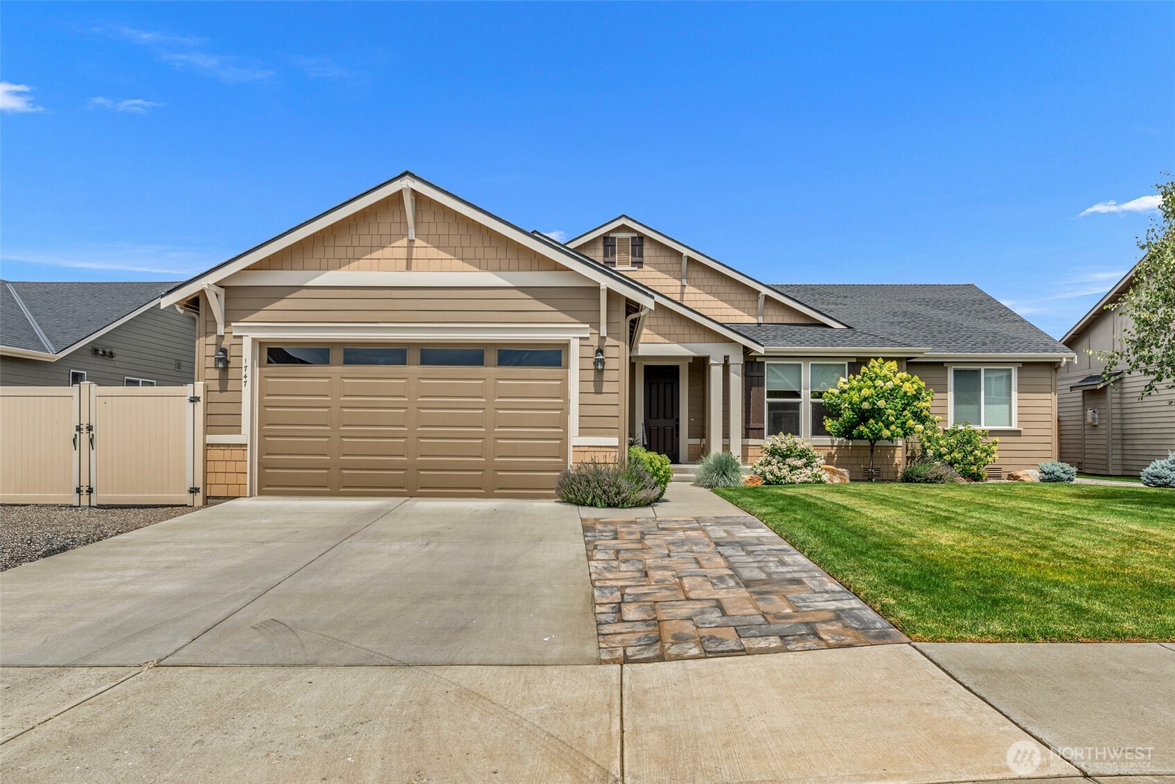 1747 S Blanchard Loop