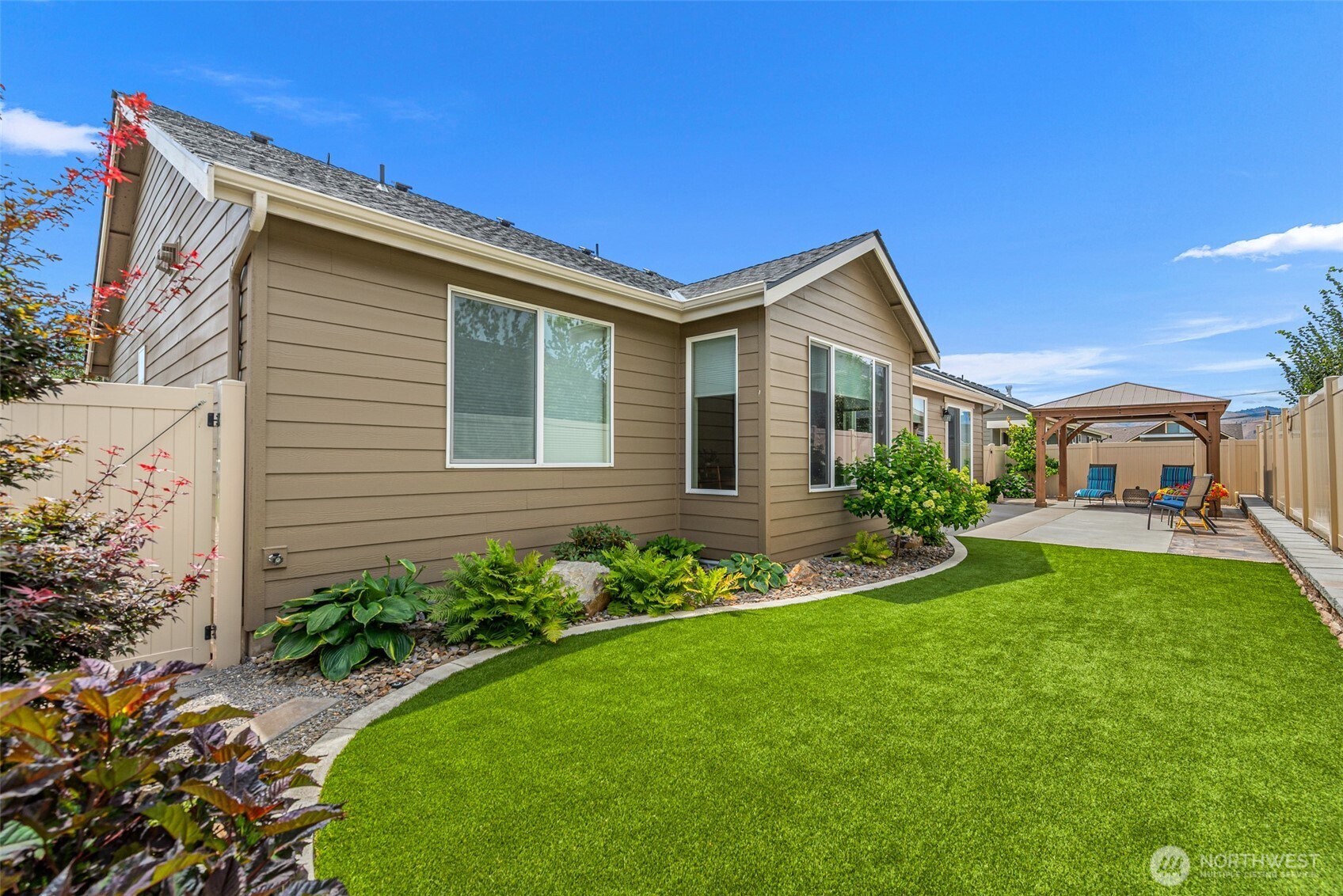 1747 S Blanchard Loop