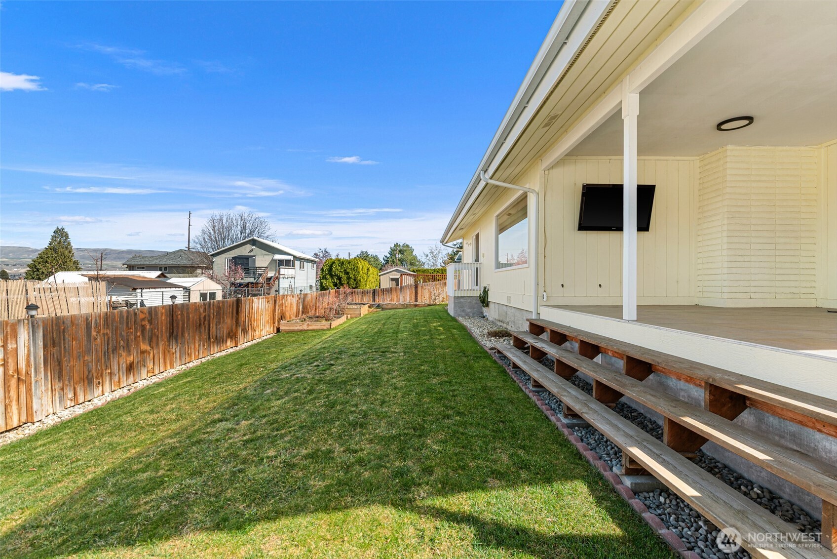 1308 Seneca Avenue S