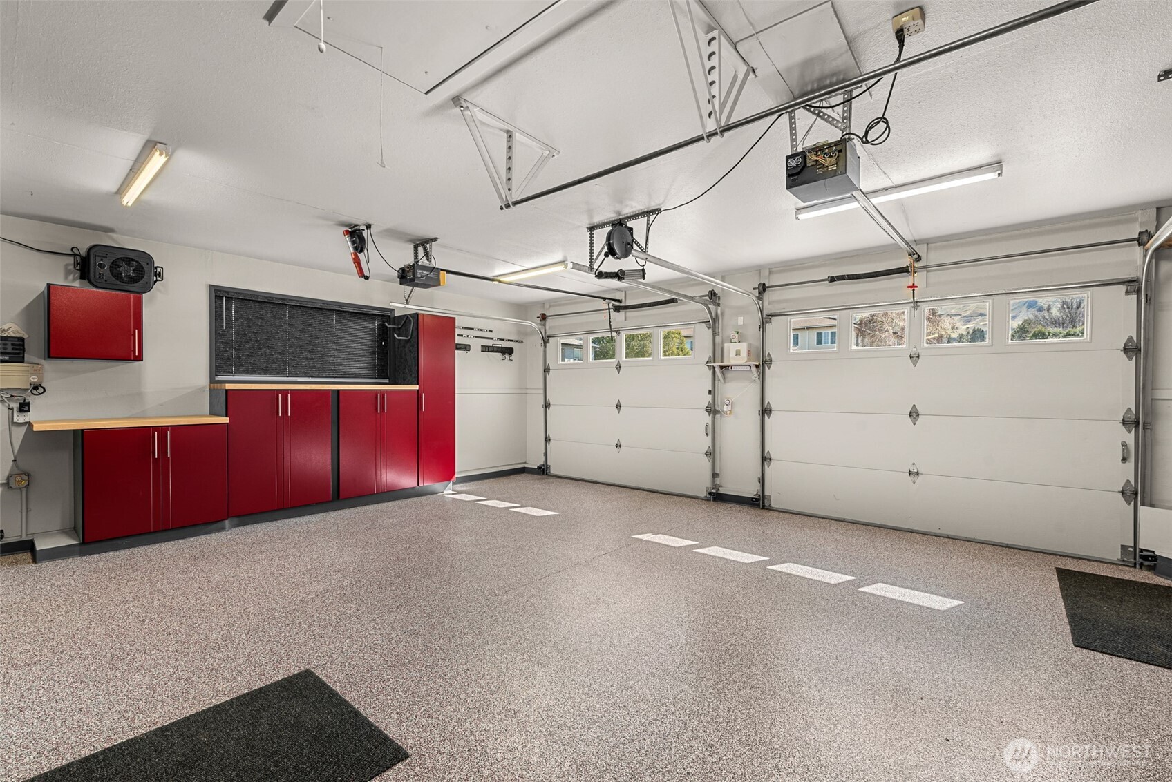 1308 Seneca Avenue S