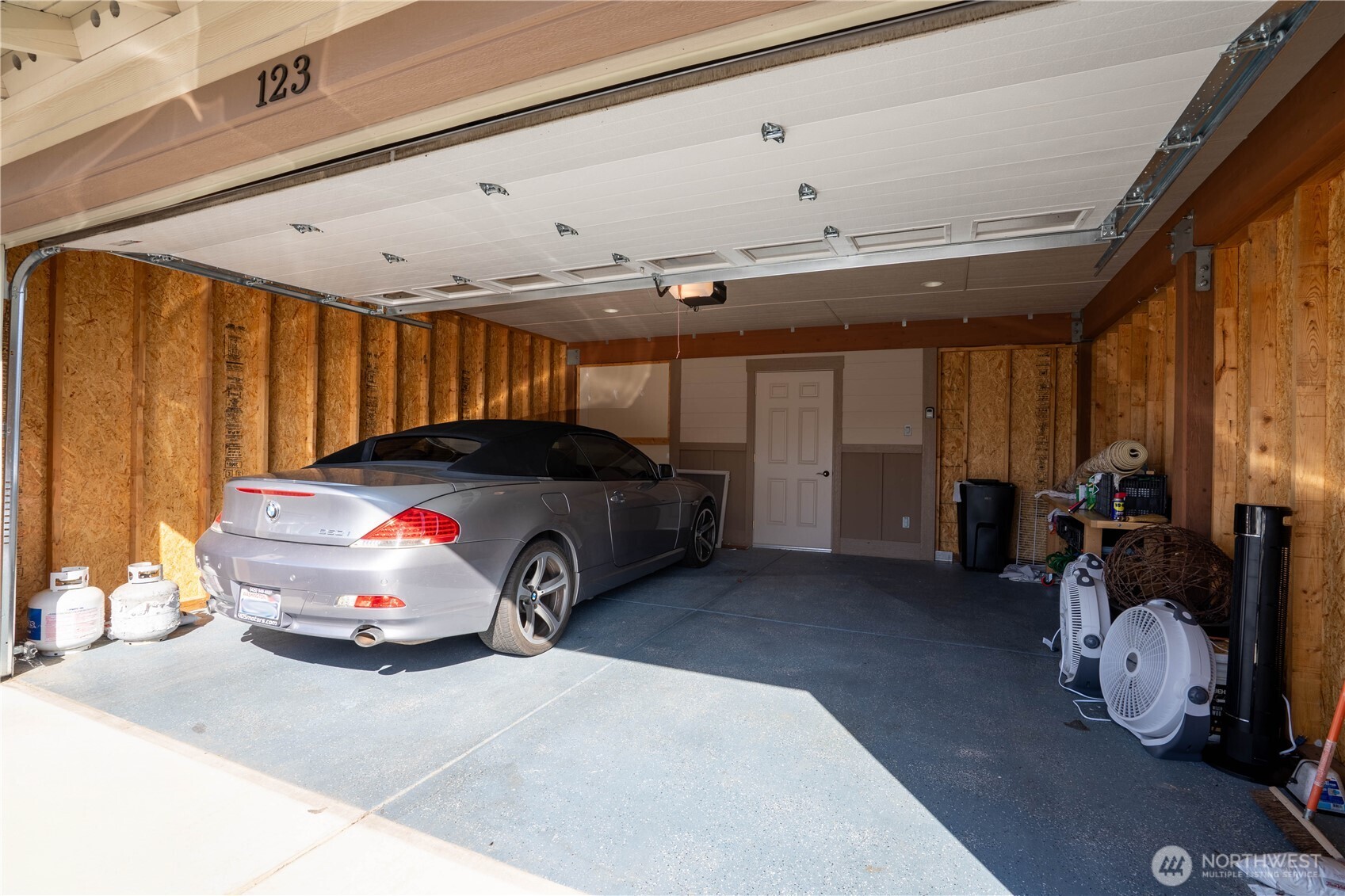 123 Red Hawk Dr Unit: 4