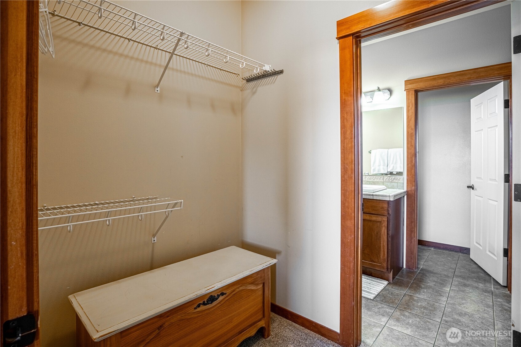 123 Red Hawk Dr Unit: 4