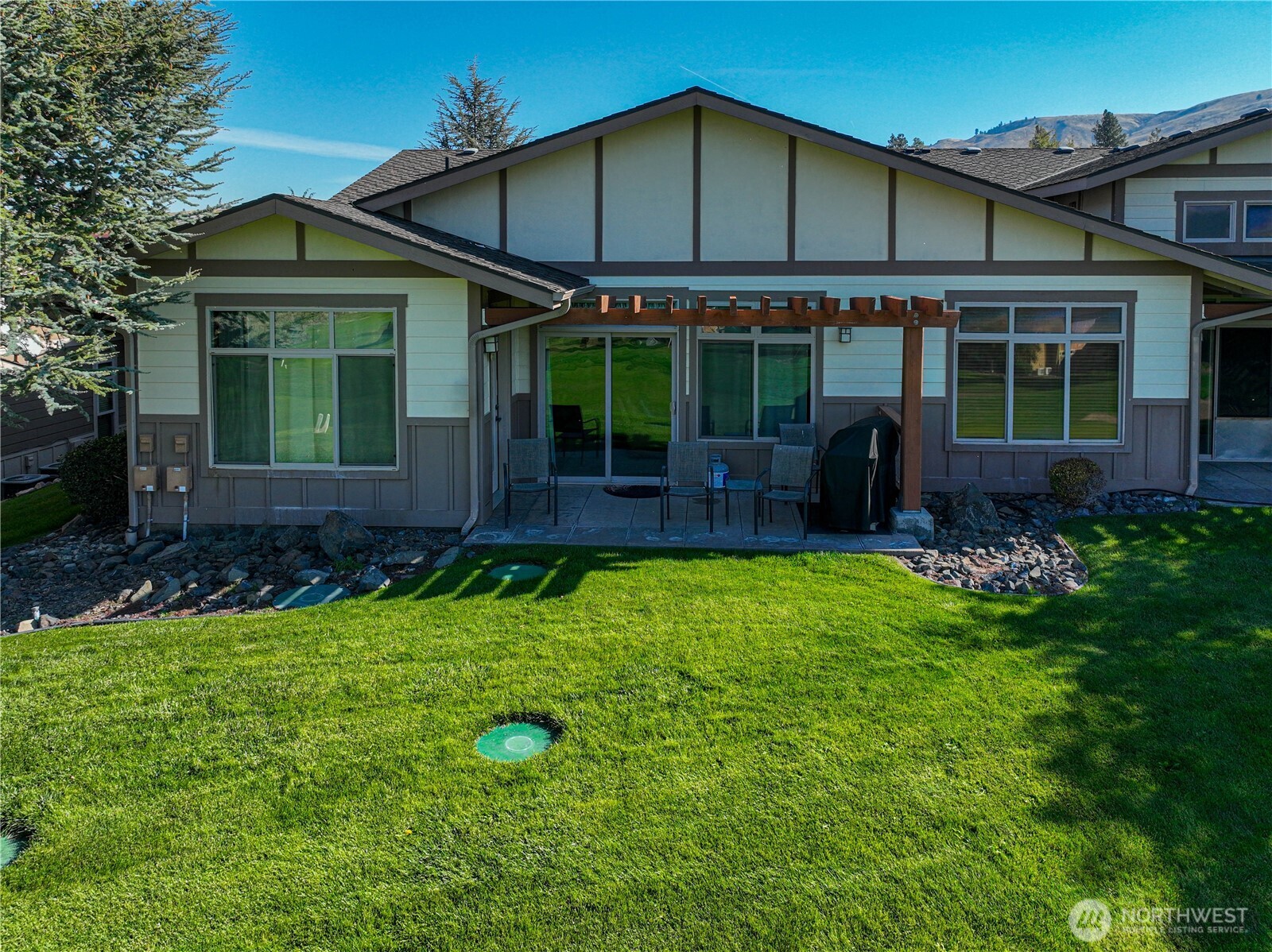 123 Red Hawk Dr Unit: 4