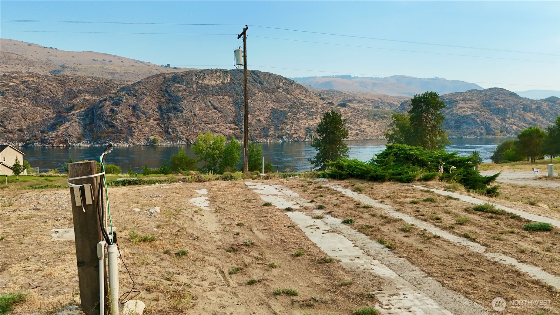 27375 US Hwy 97