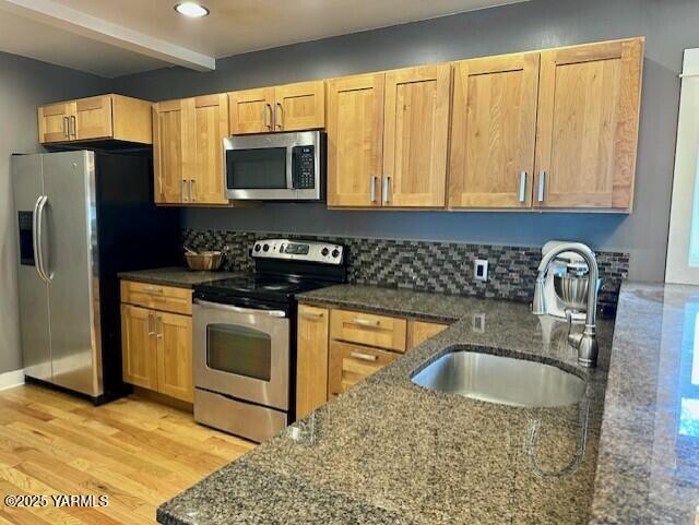 1115 S 20th Ave Unit: `