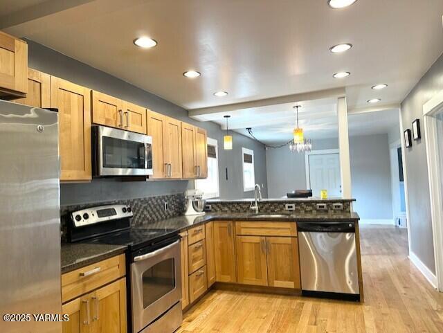 1115 S 20th Ave Unit: `