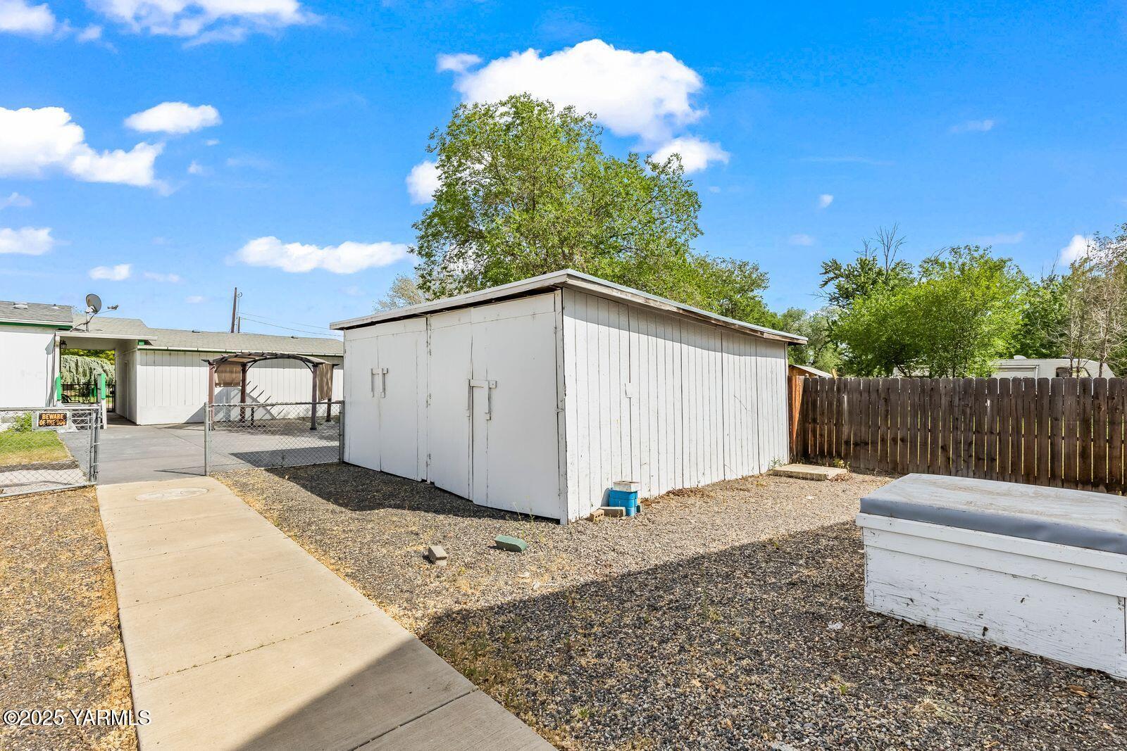 312 Keys Rd