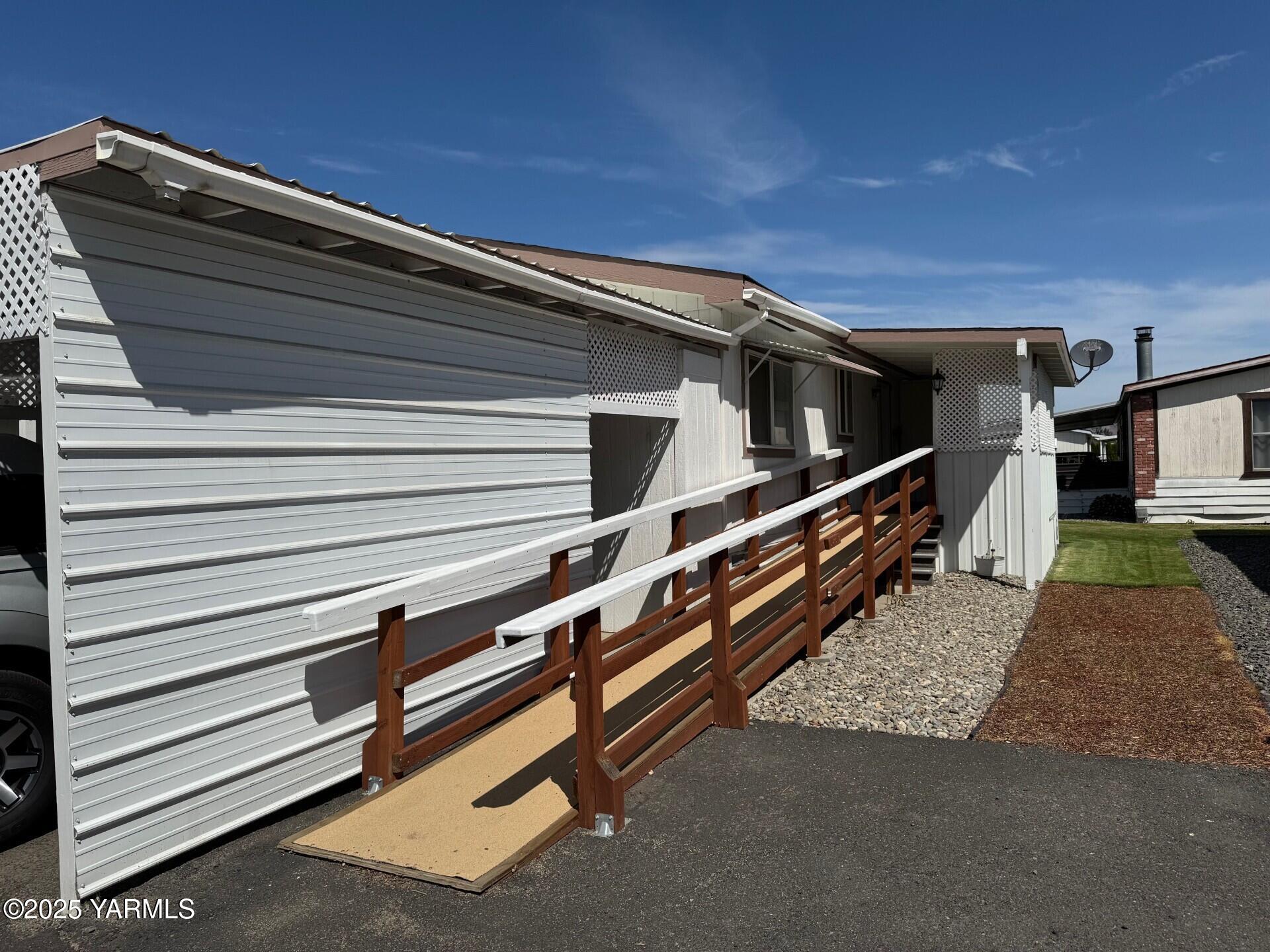 55 W Washington Ave Ave Unit: 149